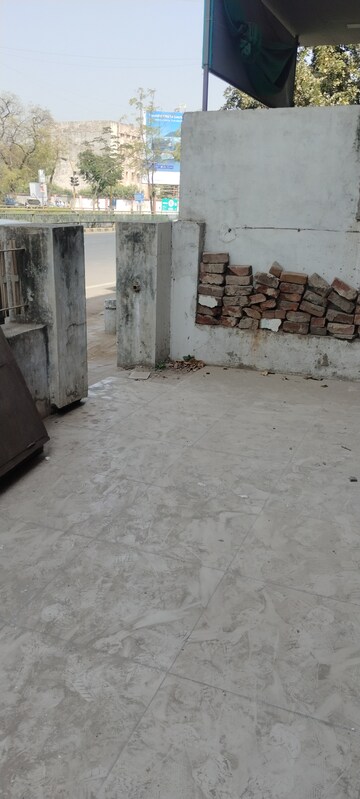 Parking in  Showroom at Ambawadi – for Rent