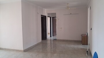 Room in 3.5 BHK Apartment at Amrapali Leisure Park, Amrapali Leisure Valley – for Sale