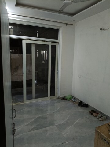 3 BHK Builder Floor For Rent in Dhakoli Village