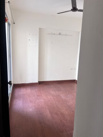 Room in 3 BHK Apartment at Aditya World City, Shahpur Bamheta – for Rent
