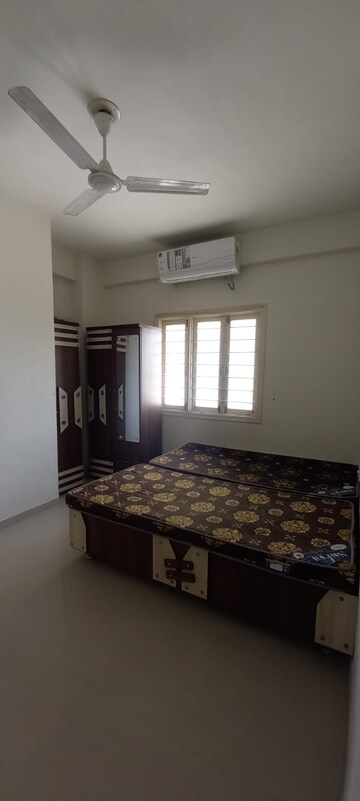 1.5 BHK Apartment For Rent in Navarangpura Ahmedabad  8305444