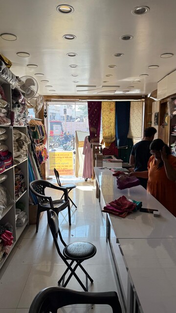 Team Area in  Shop at Satellite – for Rent