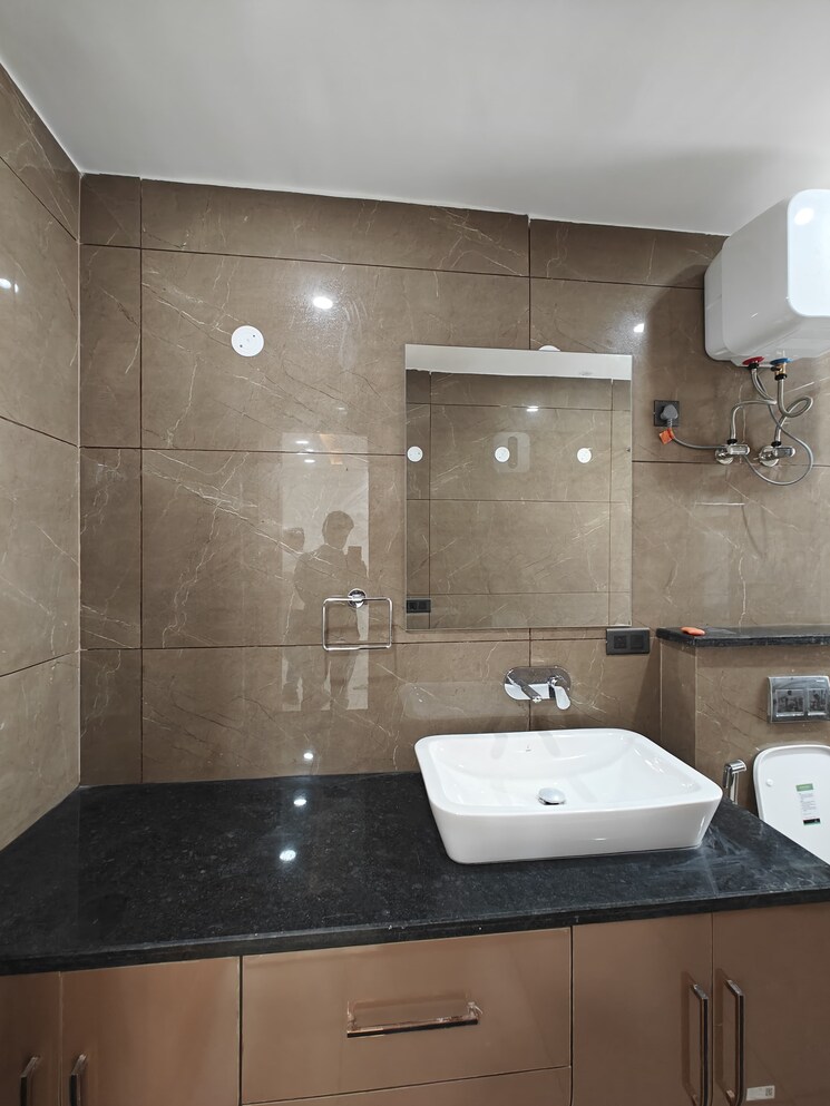 Bathroom, sushant-lok-2 3 Bedroom 1300 Sq.Ft. Apartment In Sector 57 Gurgaon 8305596