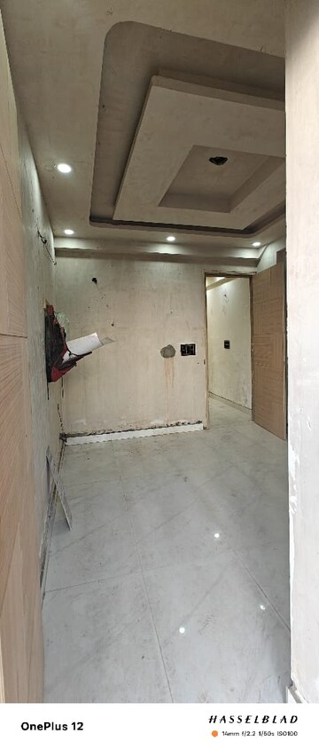 Bathroom in 3 BHK Builder Floor at Sector 73 – for Sale