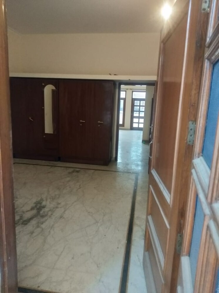 undefined, sector 26 3 Bedroom 2200 Sq.Ft. Independent House In Sector 26 Panchkula 8305803