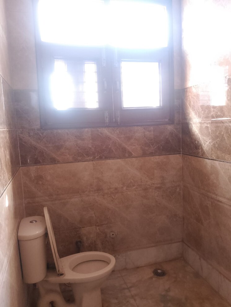 Bathroom, sector 26 3 Bedroom 2200 Sq.Ft. Independent House In Sector 26 Panchkula 8305803