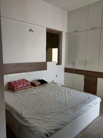 Bedroom in 2 BHK Apartment at Sheth Auris Serenity Tower 1, Malad West – for Rent