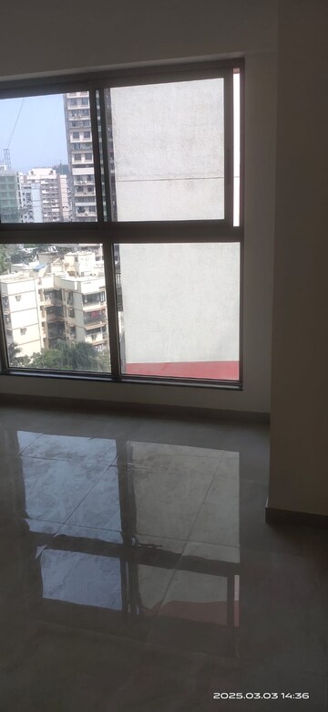 Room in 2 BHK Apartment at Rajesh Raj Infinia, Malad West – for Rent