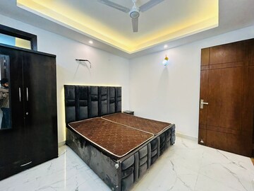 Bedroom in 2 BHK Apartment at Saket – for Rent