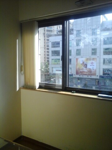 Room in  Office Space at Morya House, Andheri West – for Rent