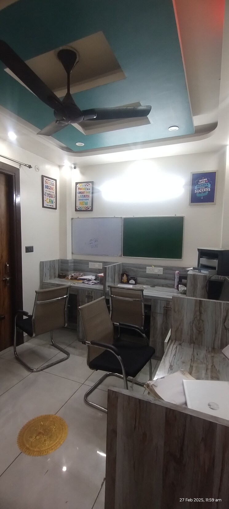 undefined, uttam nagar 3 Bedroom 82 Sq.Yd. Builder Floor In Uttam Nagar Delhi 8306228