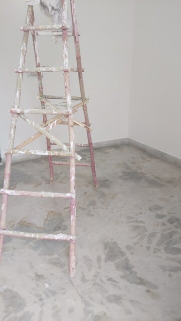 Staircase in 2.5 BHK Builder Floor at Mayur Vihar – for Sale
