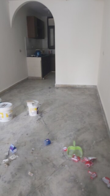 Bathroom in 2.5 BHK Builder Floor at Mayur Vihar – for Sale