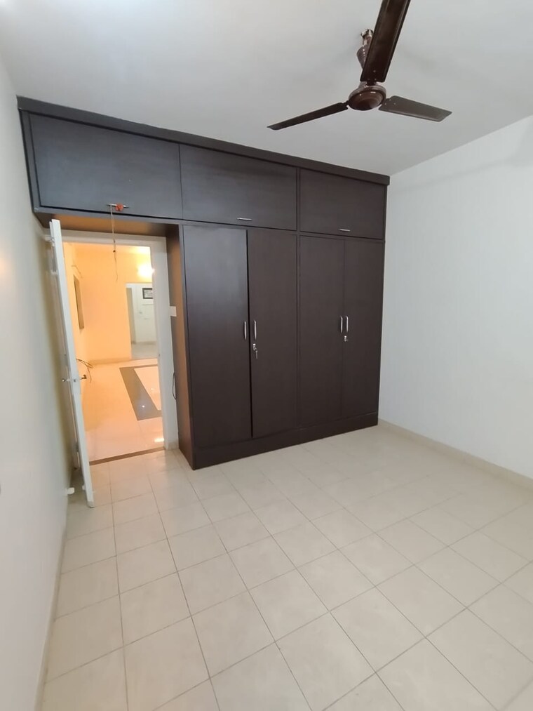 Room, tata-glendale 3 Bedroom 1000 Sq.Ft. Apartment In Vasant Vihar Thane 8306303