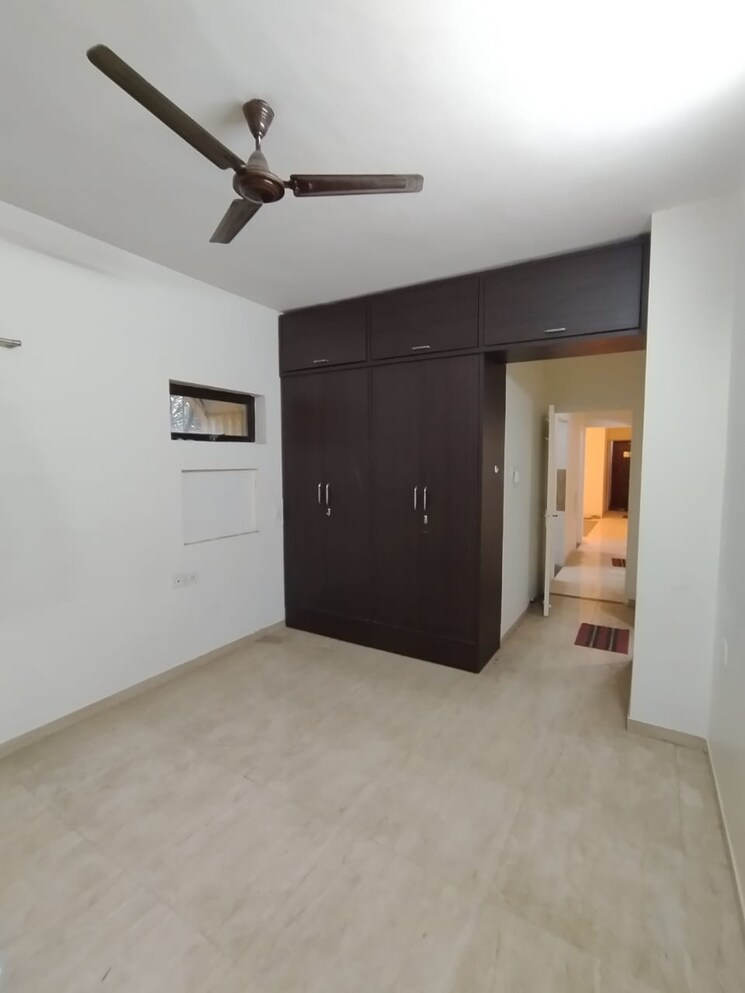 Room, tata-glendale 3 Bedroom 1000 Sq.Ft. Apartment In Vasant Vihar Thane 8306303
