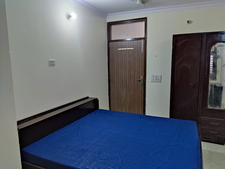 Room, subhash nagar 1 Bedroom 50 Sq.Yd. Builder Floor In Subhash Nagar Delhi 8306326