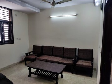 Bedroom in 1 BHK Builder Floor at Subhash Nagar – for Rent