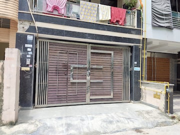 Balcony in 1 BHK Builder Floor at Subhash Nagar – for Rent