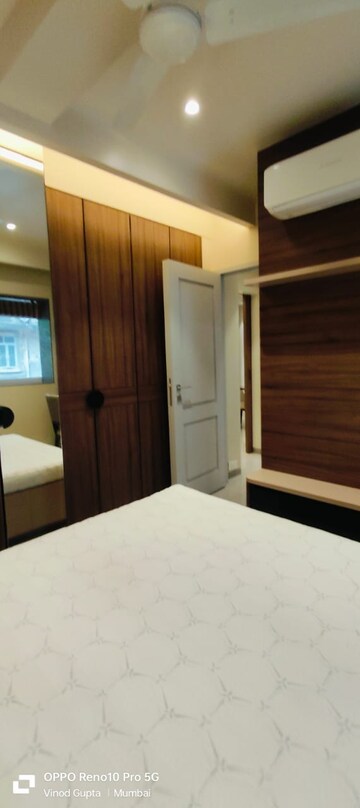 Room in 1 BHK Apartment at Rakhangi Mahal, Worli – for Rent