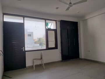 Room in 3 BHK Independent House at Sushant Lok 2, Sector 57 – for Rent