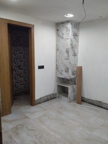 Room in 2 BHK Builder Floor at Heritage Floors, Sector 1 Greater Noida – for Sale