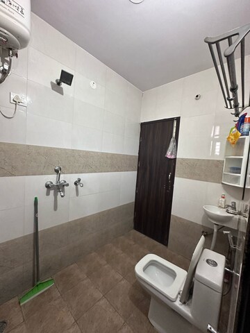 Bathroom in 2 BHK Builder Floor at Sector 40 – for Rent
