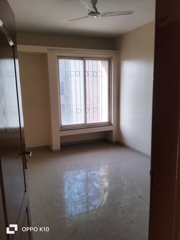 Room in 2 BHK Apartment at Kolte Maestros, Wanowrie – for Rent