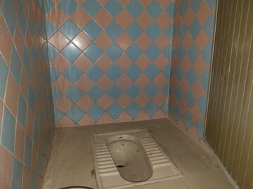 Bathroom in 1.5 BHK Apartment at Kannamwar Nagar Chs, Vikhroli East – for Rent