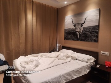 Bedroom in 1 BHK Apartment at Hiranandani Regent Hill, Powai – for Rent