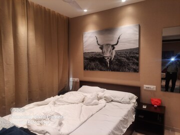 Master Bedroom in 1 BHK Apartment at Hiranandani Regent Hill, Powai – for Rent