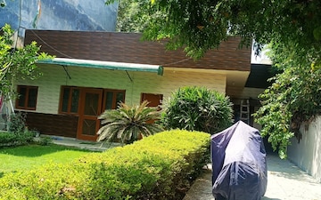 Plot For Sale in RWA Apartments Sector 30, Sector 30