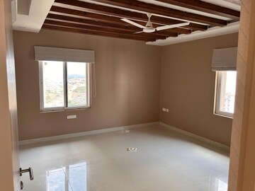 Room in 3 BHK Apartment at Movie Towers, Kokapet – for Rent
