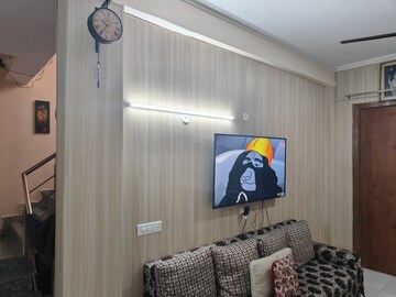 Bedroom in 3.5 BHK Villa at Amrapali Leisure Valley, Tech Zone 4 Greater Noida – for Rent