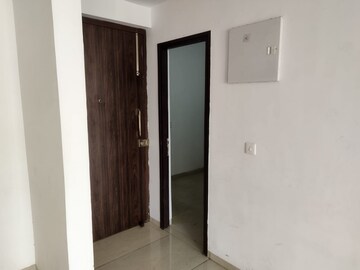 Room in 2 BHK Apartment at Rishita Manhattan, Gomti Nagar – for Sale