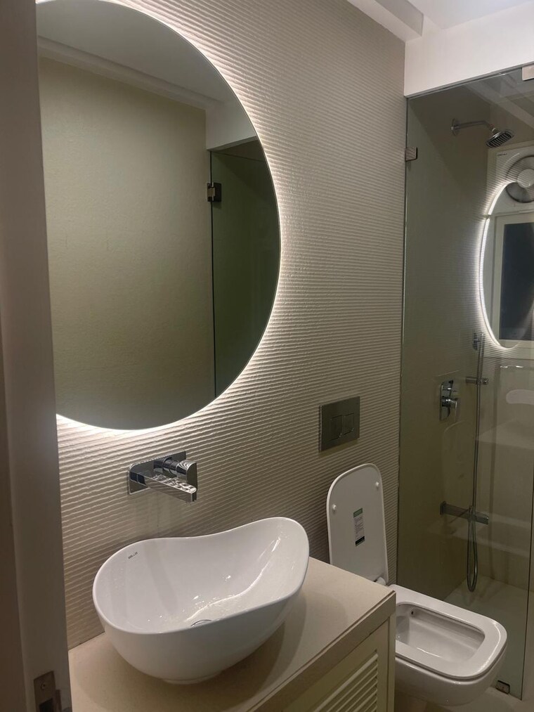 Bathroom, colaba 3 Bedroom 1200 Sq.Ft. Apartment In Colaba Mumbai 8307171