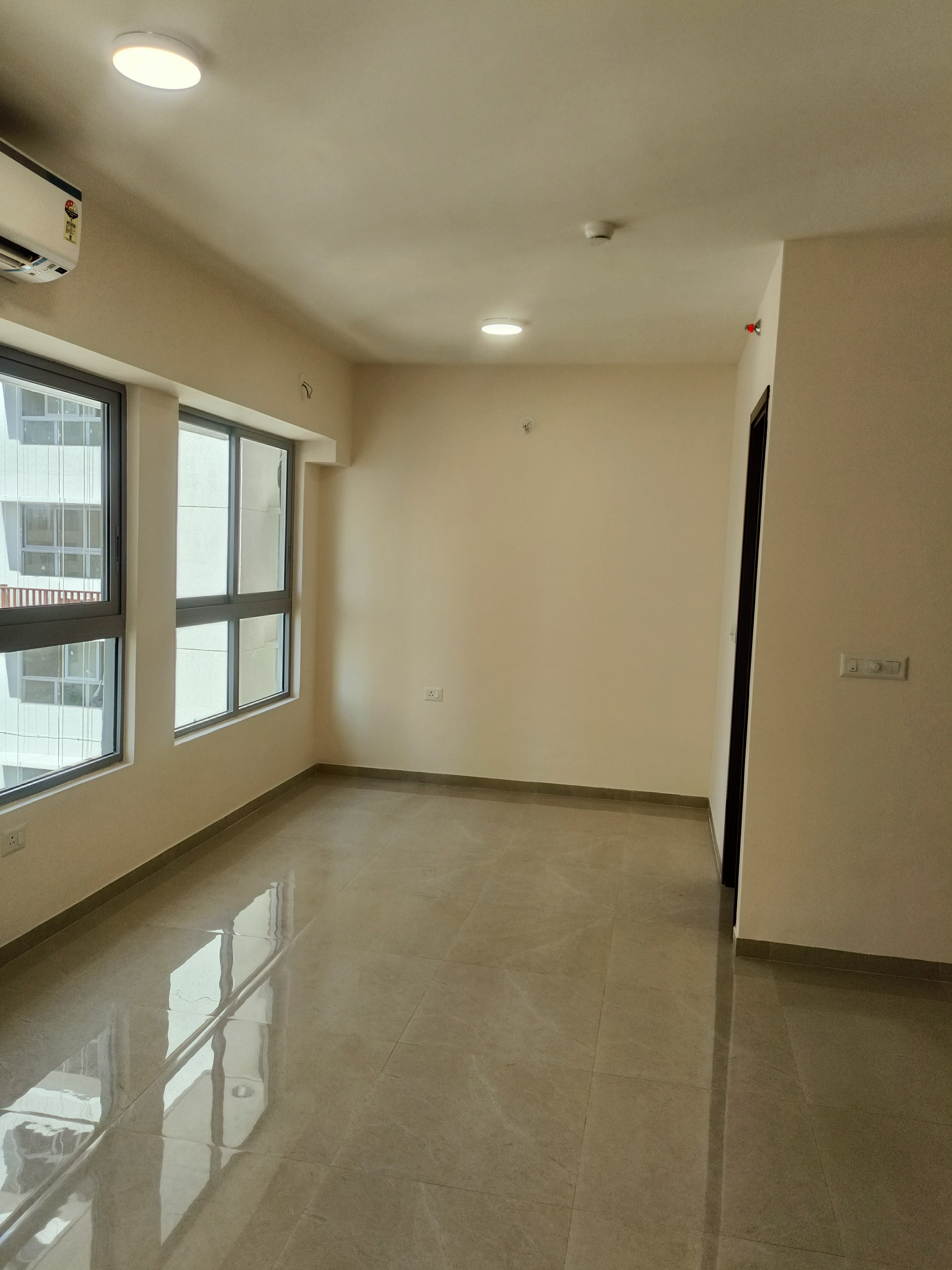 1.5 BHK + Pooja Room Apartment For Sale in Piramal Vaikunth