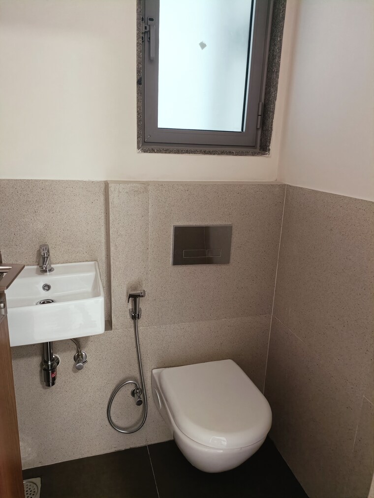 Bathroom, piramal-vaikunth 1.5 Bedroom 467 Sq.Ft. Apartment In Balkum Pada Thane 8307158