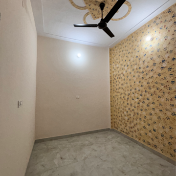 Room in 2 BHK Independent House at Sector 50 – for Sale