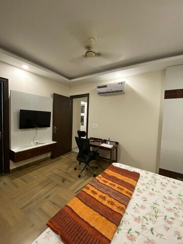 Living Room in 1 BHK Builder Floor at Vipul Square, Sushant Lok I – for Rent