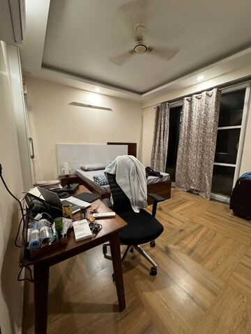 Team Area in 1 BHK Builder Floor at Vipul Square, Sushant Lok I – for Rent