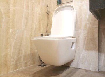 Bathroom in 3 BHK Apartment at Lodha Sterling, Kolshet Road – for Rent