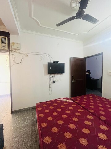 1.5 BHK Builder Floor For Rent in Sushant Vyapaar Kendra, Sector 43