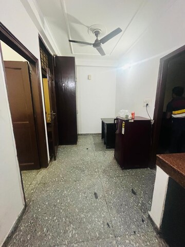 Kitchen in 1.5 BHK Builder Floor at Sushant Vyapaar Kendra, Sector 43 – for Rent