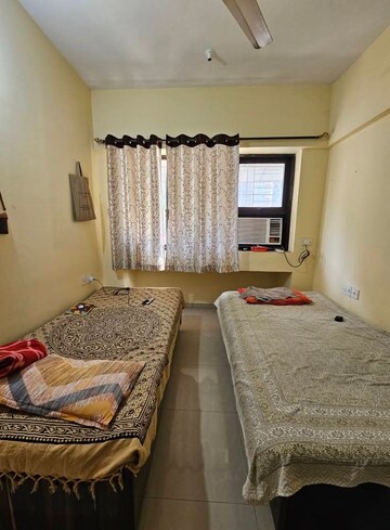 Bedroom in 1 BHK Apartment at Regal Heights Sion East, Sion East – for Rent