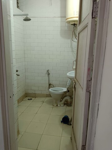 Bathroom in 1 BHK Builder Floor at Lajpat Nagar 4 – for Rent
