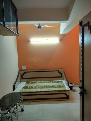 Furnished Amenities in 2 BHK Apartment at Teen Batti – for Rent