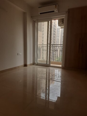 3 BHK Apartment For Rent in Prateek Grand City, Siddharth Vihar