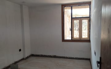 Shop For Sale in Earth Gracia, Sector 1 Greater Noida