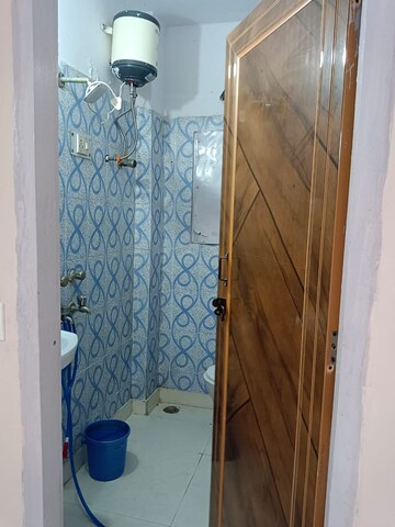 Bathroom in 1 BHK Builder Floor at Lajpat Nagar 4 – for Rent