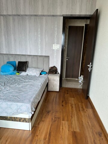 Bedroom in 2 BHK Apartment at JP Decks, Goregaon East – for Rent